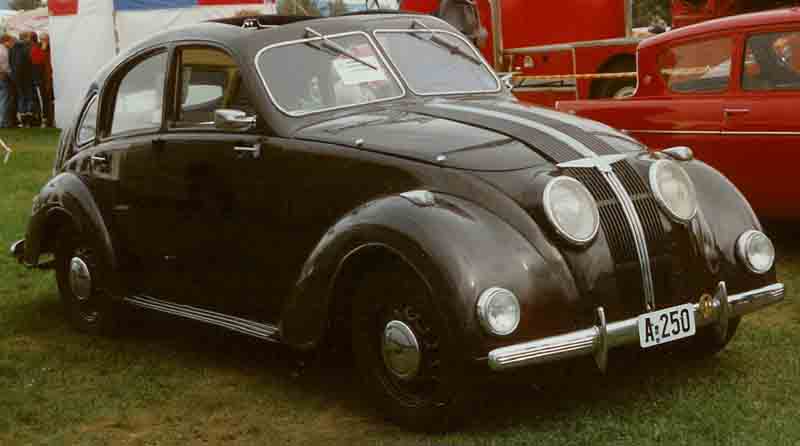 Файл:Adler 2,5 Liter Limousine.jpg