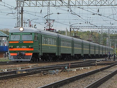 Файл:ЭР2-1260 Russia Msc reg Nakhabino (Trainpix 6126).jpg