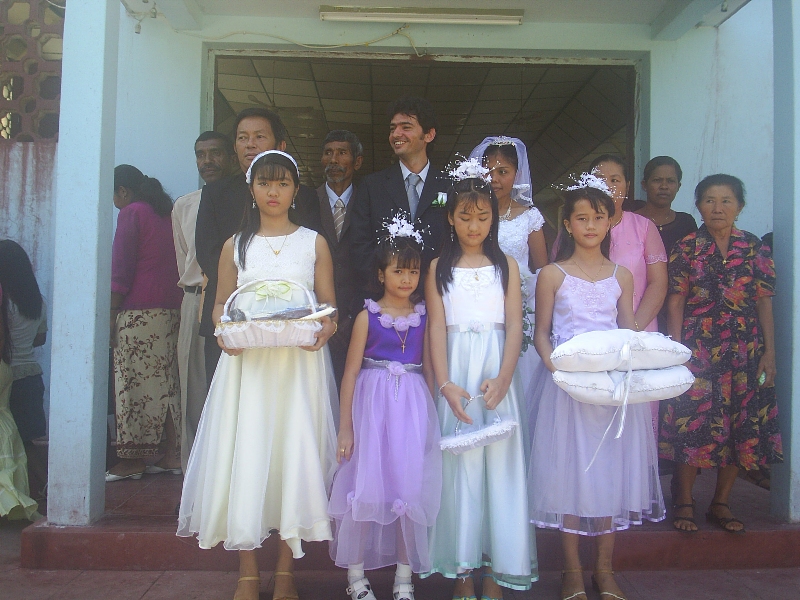 Файл:East Timorese hakka wedding.jpg