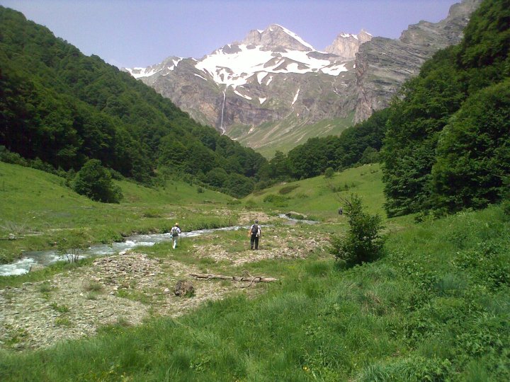 Файл:Korab waterfall.jpg