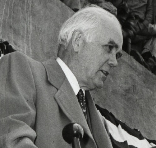 Файл:Oscar Holcombe.jpeg