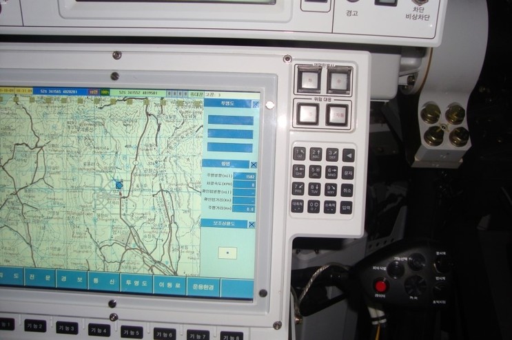 Файл:Commander's displays of k21.jpg
