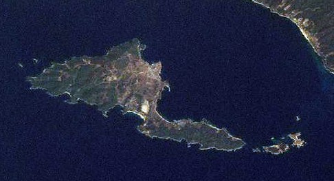 Файл:Ammouliani from space.jpg