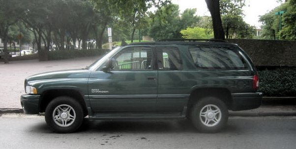 Файл:Dodge Ram Charger 2005.jpg