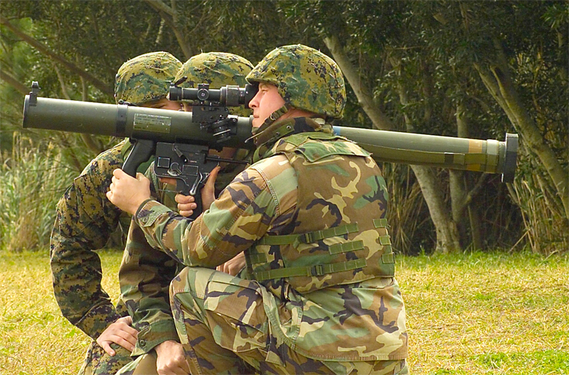 Файл:Shoulder-launched Multipurpose Assault Weapon.jpg