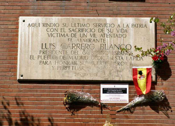 Файл:Placa Carrero Blanco.jpg