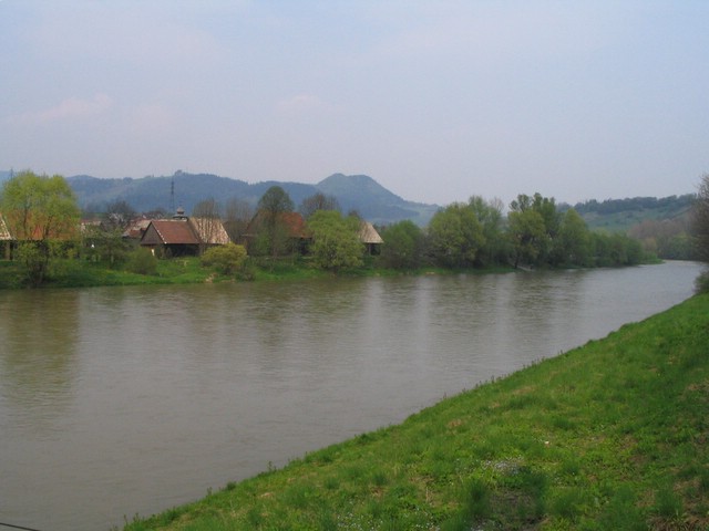 Файл:OravaRiver.jpg