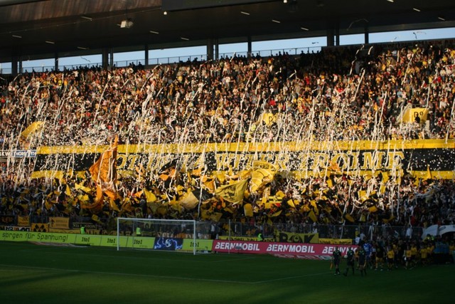 Файл:Yb xamax.jpg