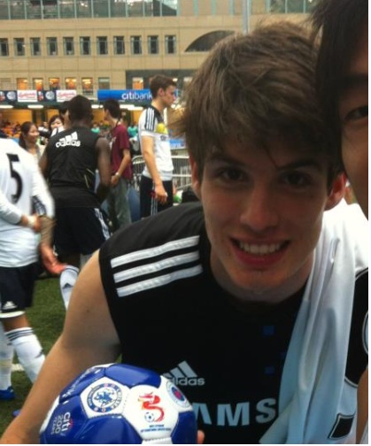 Файл:Lucas Piazon.jpg