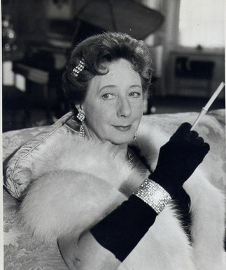 Файл:Mona Washbourne.jpg