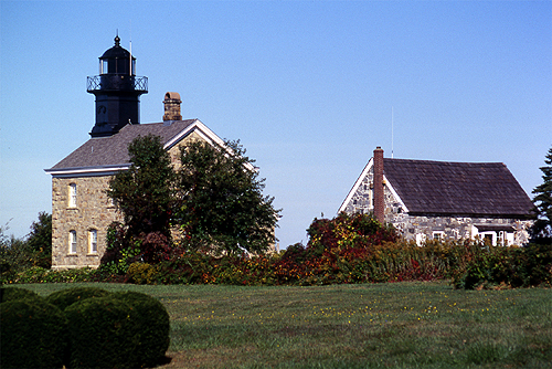 Файл:OLD FIELD LIGHTHOUSE 1 150 500.jpg