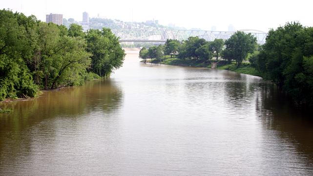 Файл:Licking river.jpg