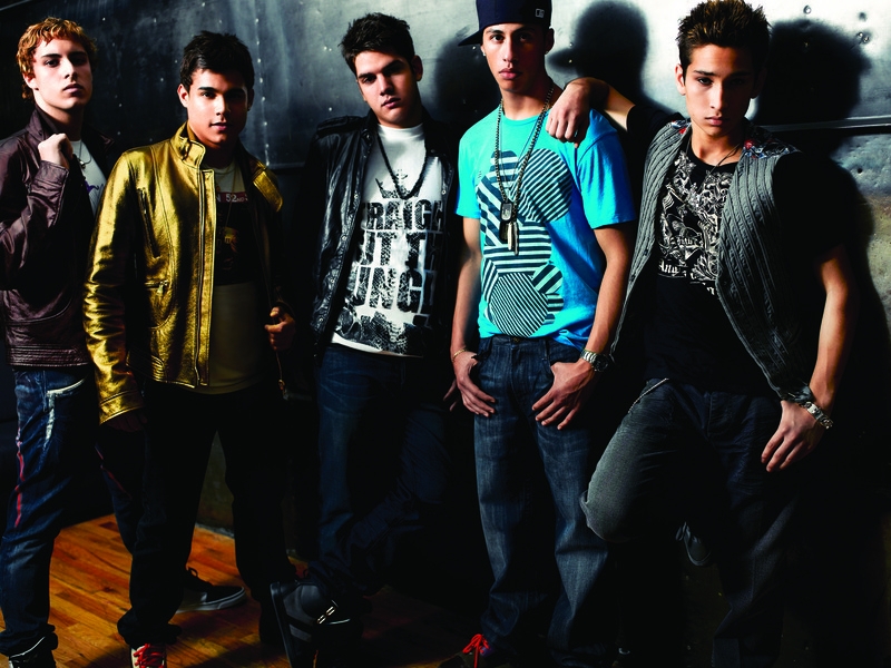 Файл:Menudo 2007.jpg