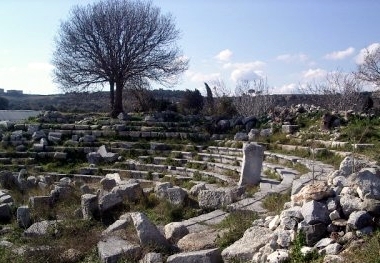 Файл:Odeon Teos Seferihisar Turkey.jpg
