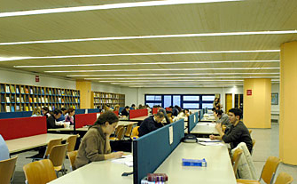 Файл:University of Piraeus main building study room.jpg