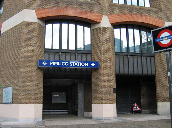 Файл:PimlicoStation.jpg