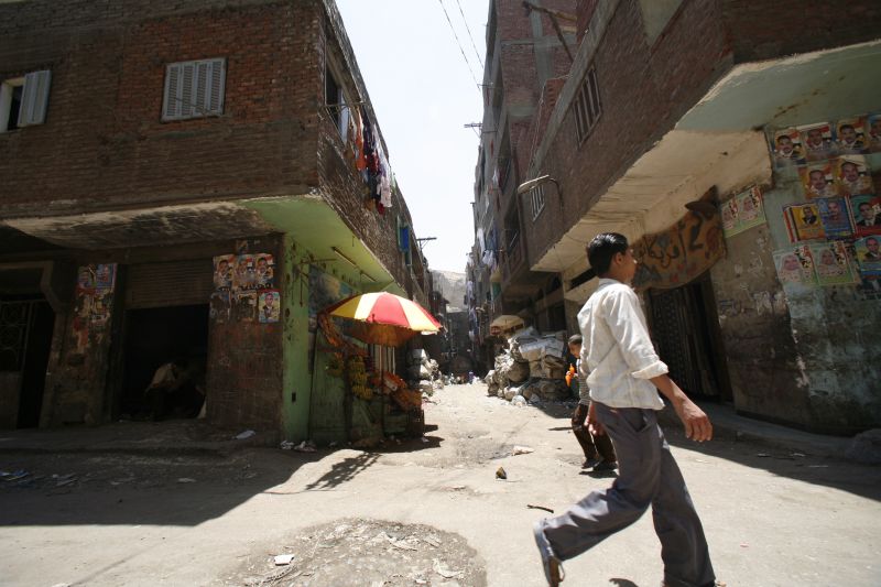 Файл:Cairo Garbage City Street.jpg