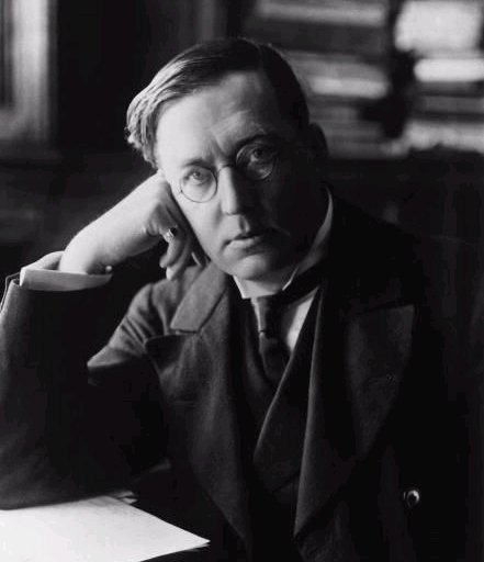 Файл:MRJames1900.jpg