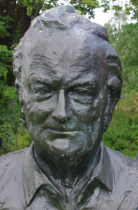 Файл:HB busta.png