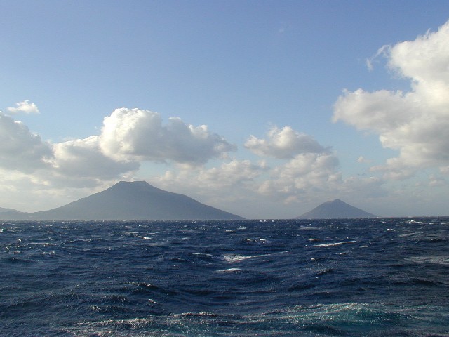 Файл:Hachijo-jima.JPG