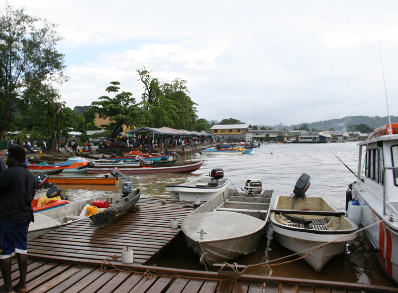 Файл:Gizo Water front 3.jpg