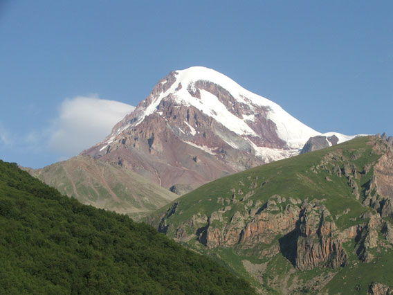 Файл:Mount. Mkinvarcveri (Kazbek) 5033 m., Stefancminda district.jpg