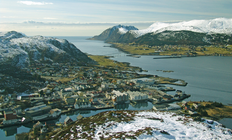 Файл:Fosnavaag 2005.jpg