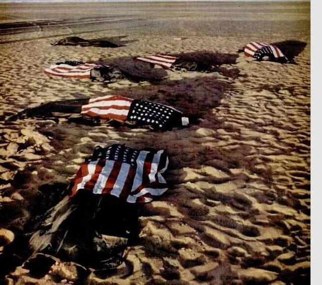 Файл:Remains of 5 airmen.jpg