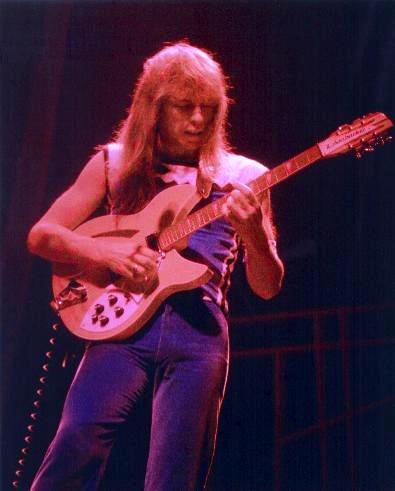 Файл:Steve Howe.jpg