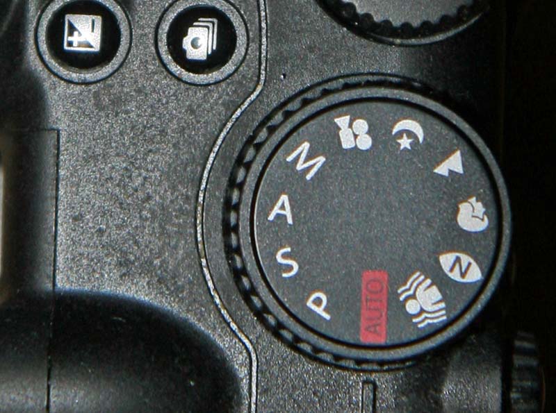 Файл:Exposure Mode Dial 071029 da.jpg