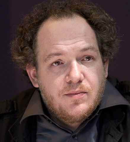 Файл:Mathias Enard redux.jpg