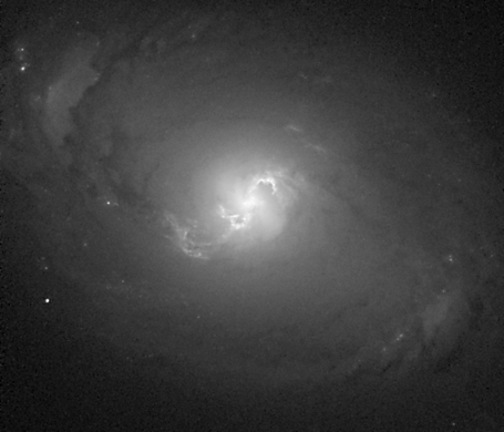 Файл:NGC 3393 bw.jpg