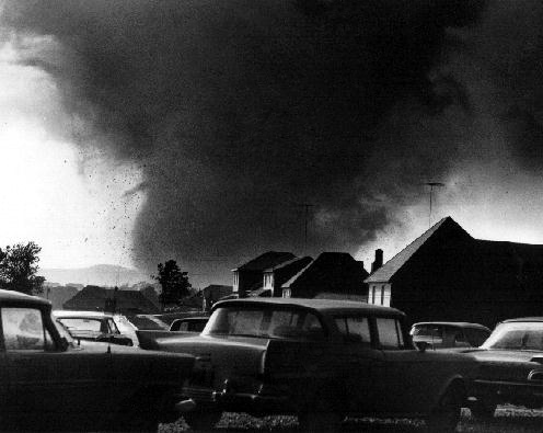 Файл:1966 Topeka Tornado.jpg