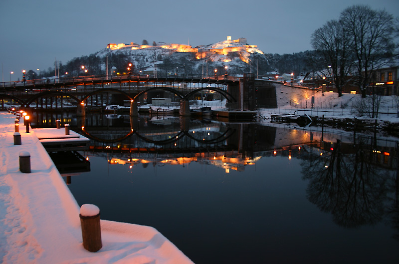 Файл:Haldenwinternight.jpg
