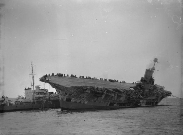 Файл:HMS Ark Royal sinking.jpg