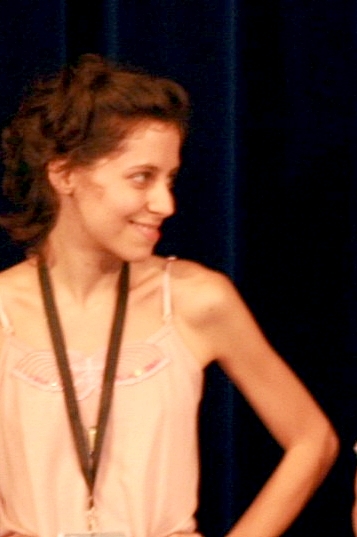 Файл:Inés Efron em Cannes 2007.jpg