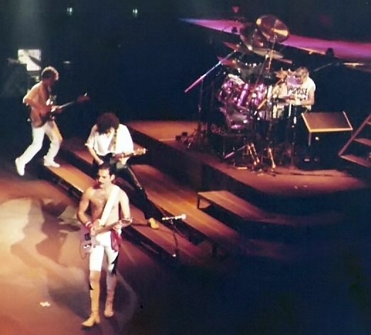 Файл:Queen 1984 012.jpg