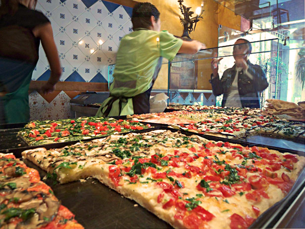 Файл:Pizza al taglio.jpg