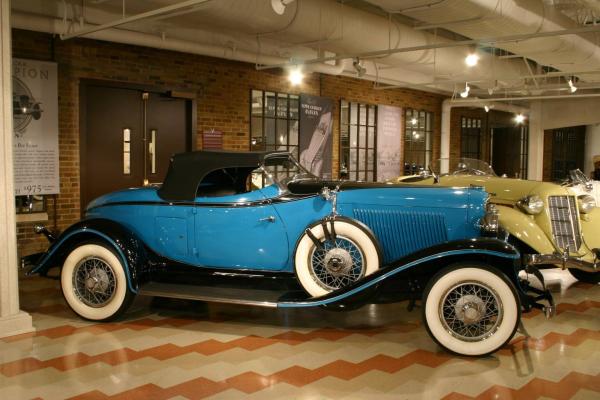Файл:1932-auburn.jpg