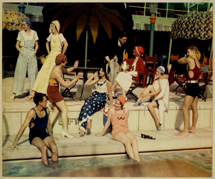 Файл:LADIES HOME JOURNAL, SWIMSUIT LAYOUT.jpg