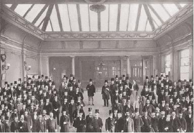 Файл:LME History.jpeg