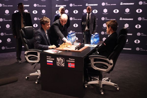 Файл:World Chess Championship 2016 Game 4 - 4.jpg