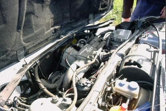 Файл:Motor po nehode.jpg