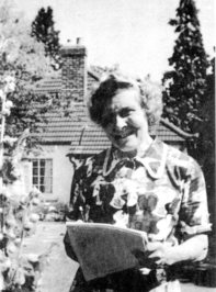 Файл:Molly Brett.jpg