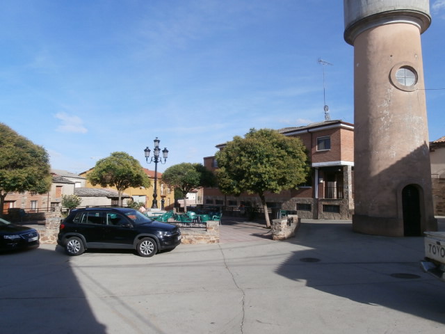 Файл:Perilla de Castro - Plaza.jpg