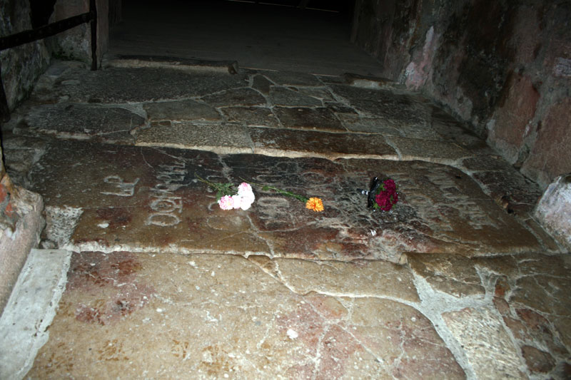 Файл:David the Builder's grave.jpg