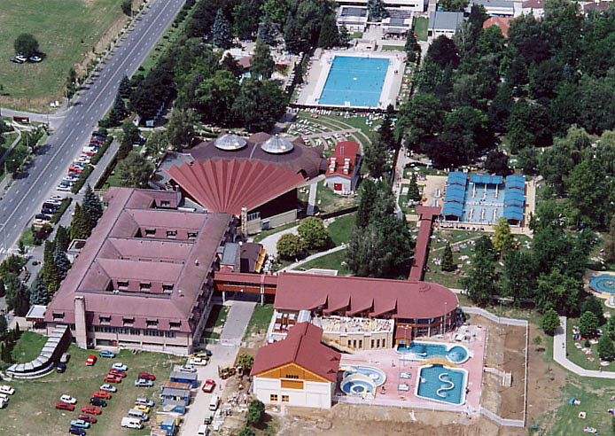 Файл:Thermal bath, Zalakaros-05.jpg