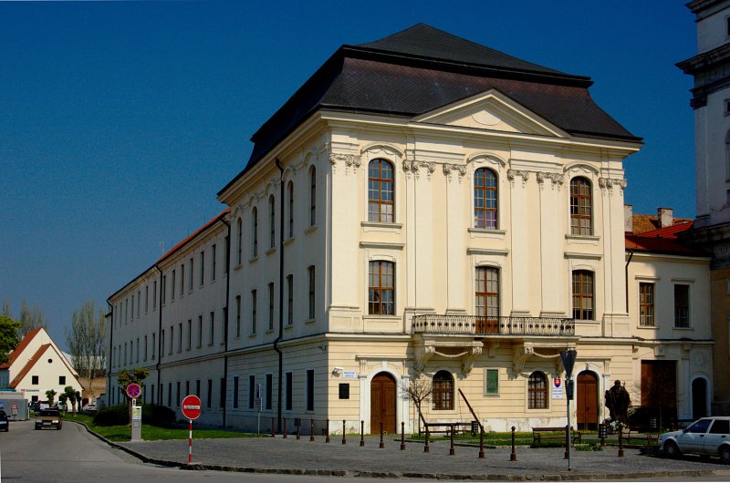 Файл:Trnava old university.jpg