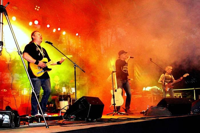 Файл:The Road Dogs - Blues Express 2016.jpg