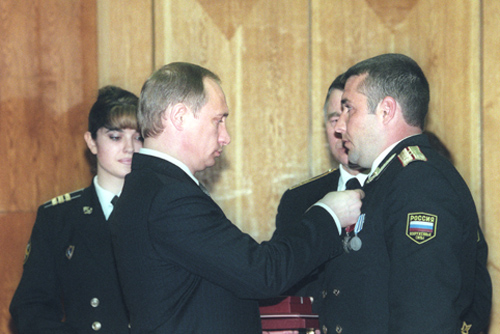Файл:Vladimir Putin 18 April 2000-3.jpg